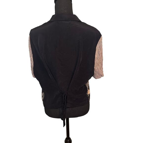 Vintage Studio C Floral Printed Button-Up Shirt – Retro Bloom Style - Picture 3 of 8